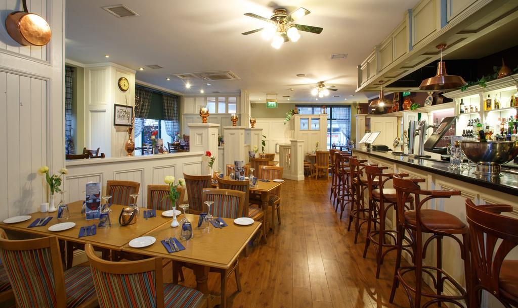 The Clonakilty Hotel Buitenkant foto