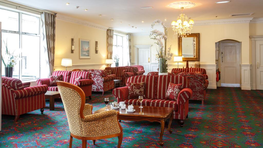 The Clonakilty Hotel Buitenkant foto