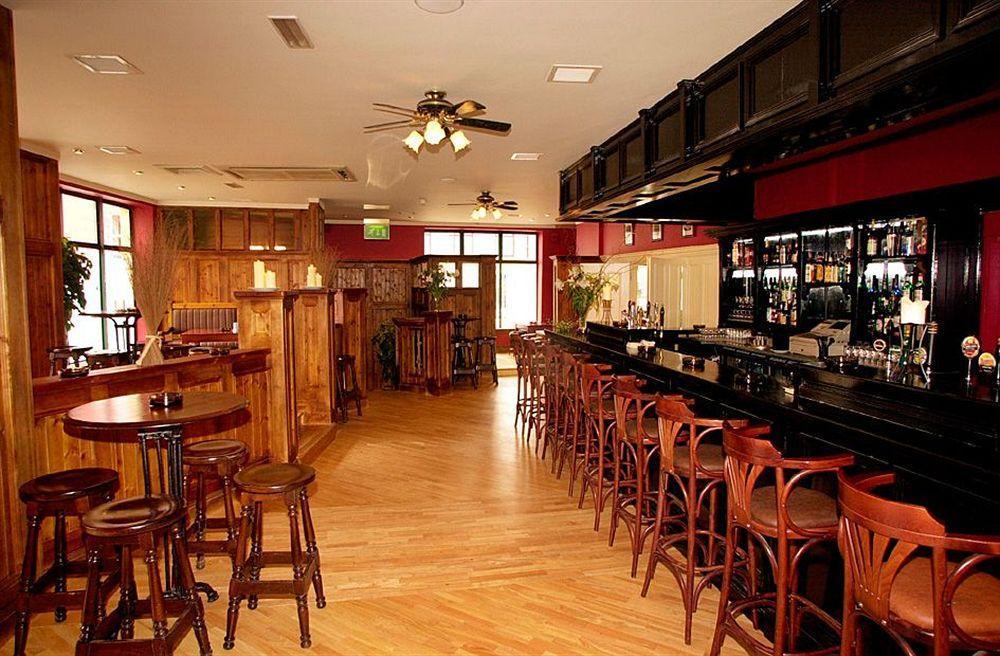 The Clonakilty Hotel Buitenkant foto