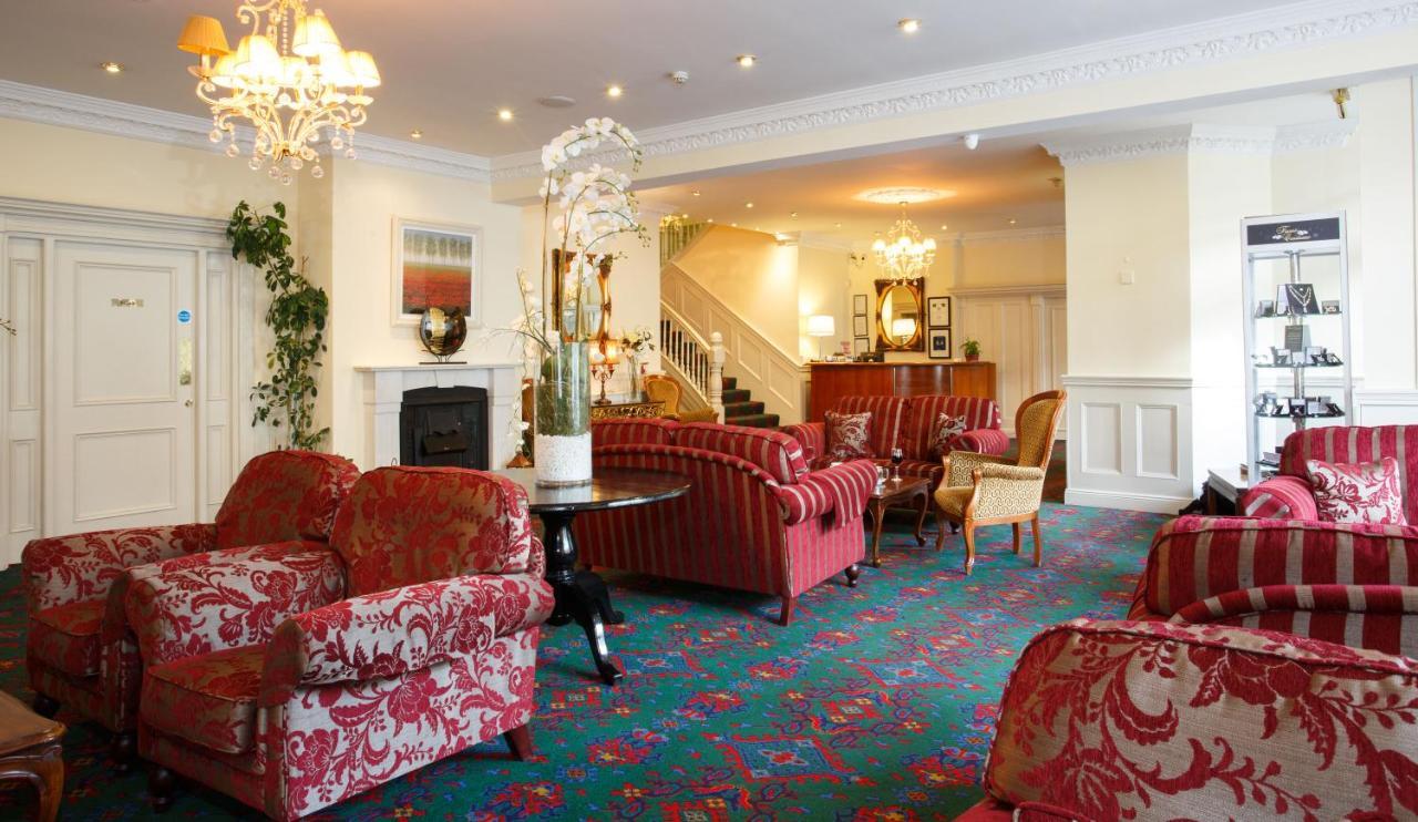 The Clonakilty Hotel Buitenkant foto